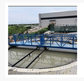 Rascador de succi&oacute;n de puente completo con accionamiento perif&eacute;rico ZQXN